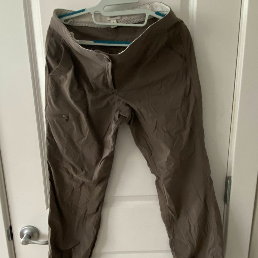 L.L. Bean Petite Water-Repellent Comfort Trail Pants
